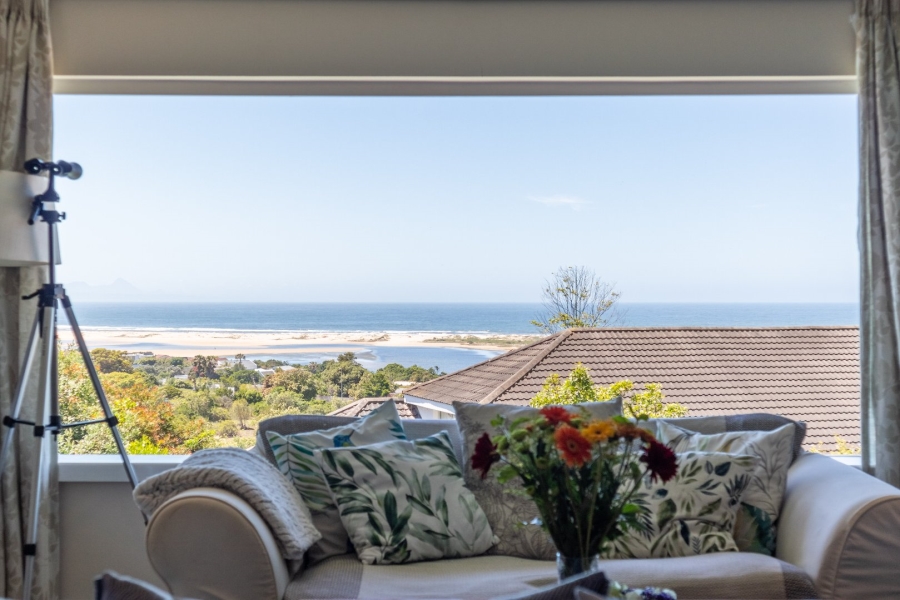 4 Bedroom Property for Sale in Plettenberg Bay Central Western Cape